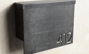 Gardenistamain_hero_fullwidth_height_700_steel-mfg-post-box-412