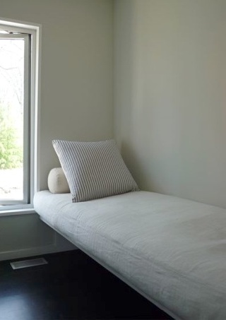 Copy of BeachGstRm_improvLf