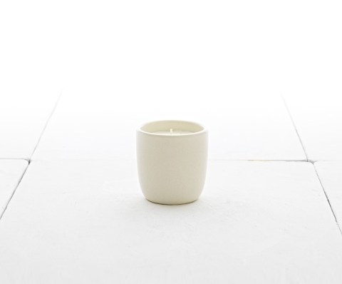 hch15-11-holiday-candle-731by607